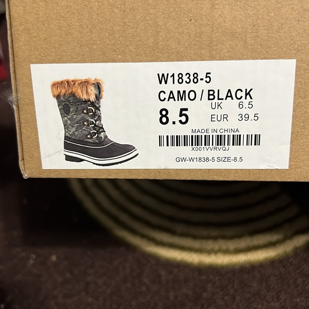 Snow boots - Picture 2 of 4